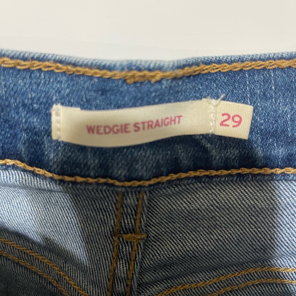 Levi's Men's Straight Blue Jeans with Distressed Detail - Picture 5 of 6